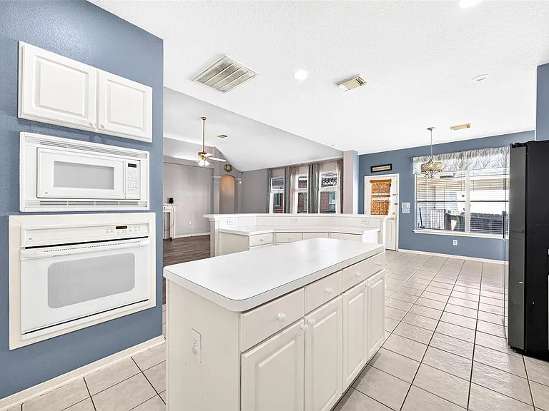 11214 Hillside Glen Trl — Photo 18