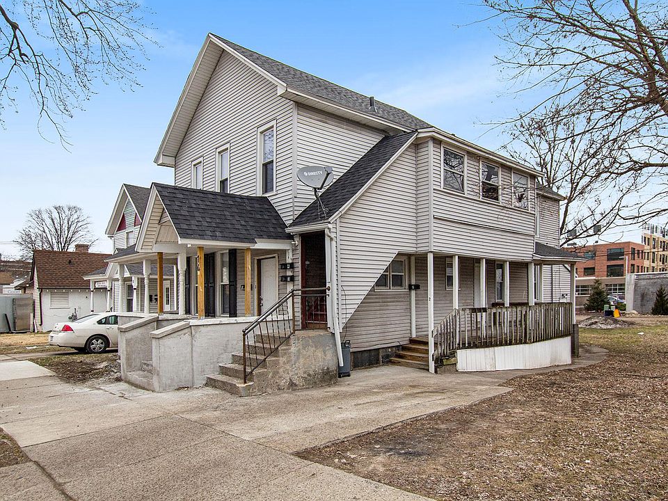 This is for unit 2, you can see the porch on the lower right.