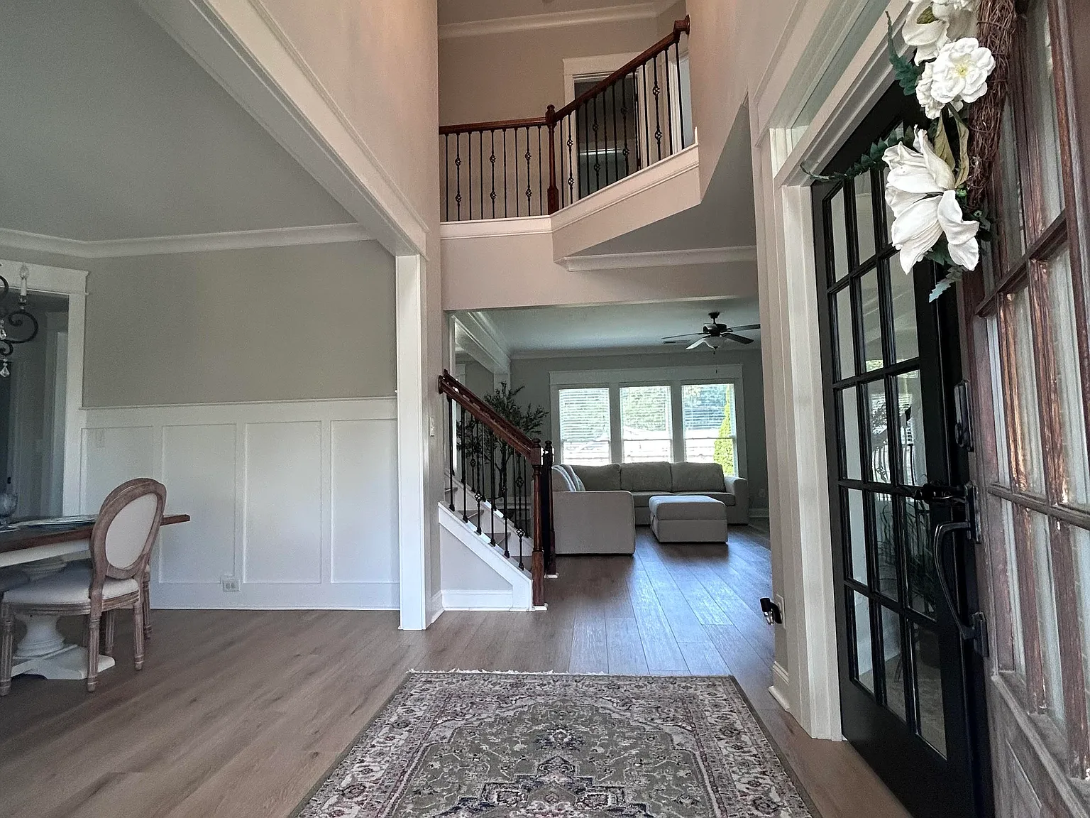 5 bed, 3000 sqft, $5,000 — Photo 2