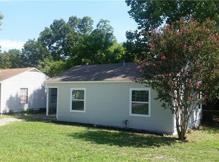 604 N Elm St, Lancaster, TX 75146
