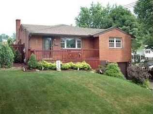 14011 Wayne Dr, North Huntingdon, PA 15642