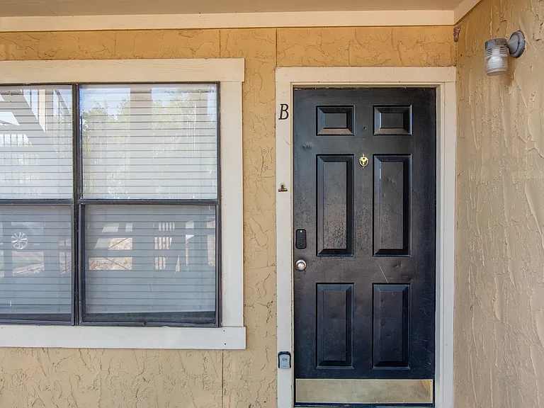 311 Manuel Dr #B — Photo 10