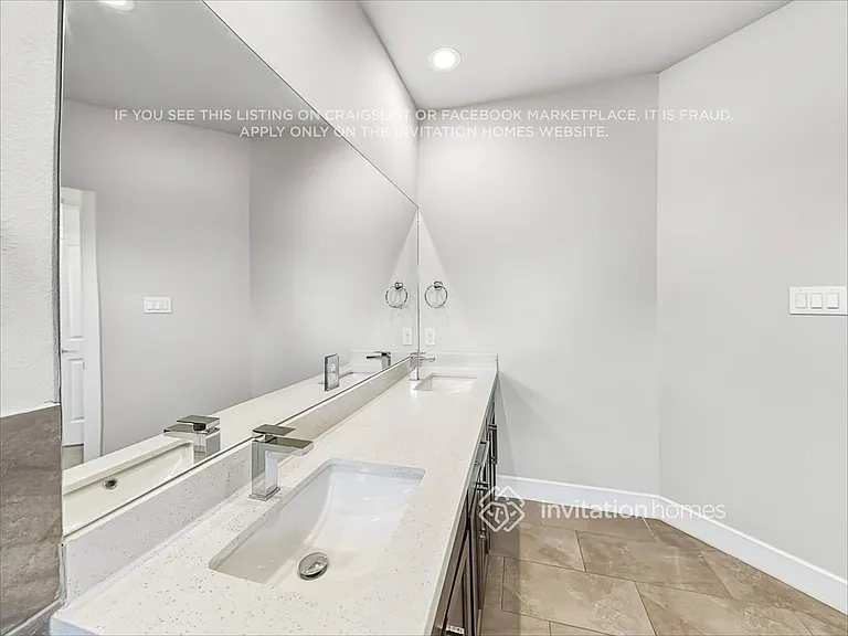 10534 Executive Lake Dr — Photo 14