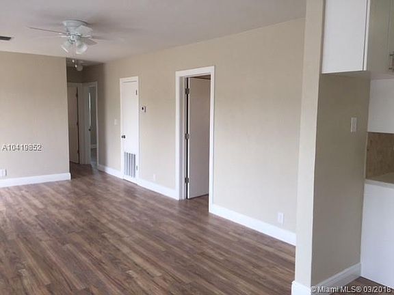 4th image of 870 NW 179th St