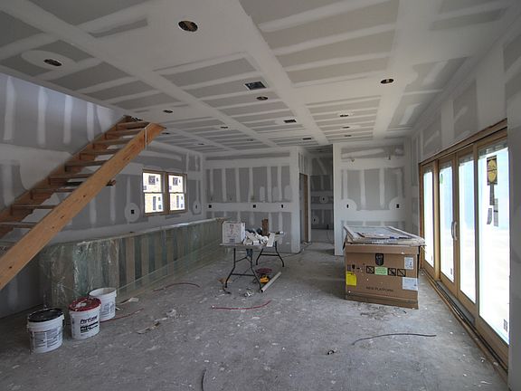 3rd image of 109 Bungalow Walk