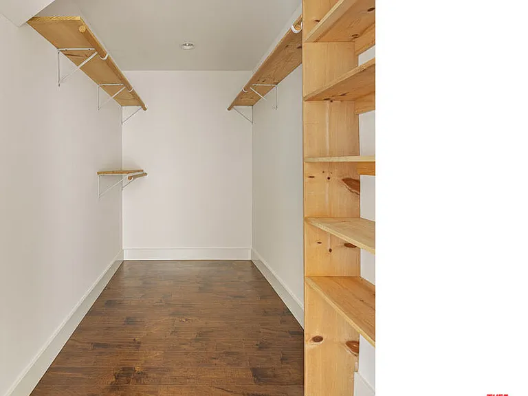 1523 Murray Dr — Photo 17