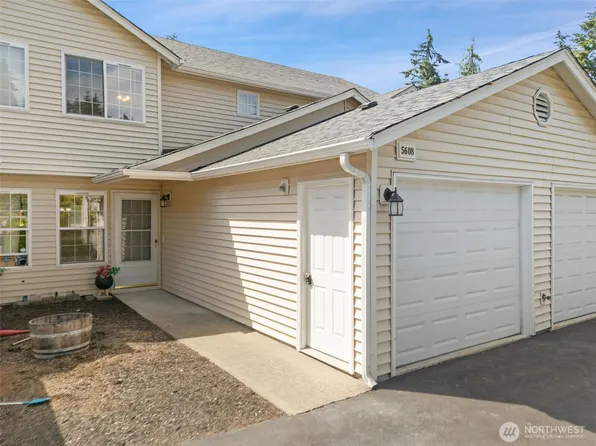 5608 99th Street Ct E, Puyallup, WA 98373