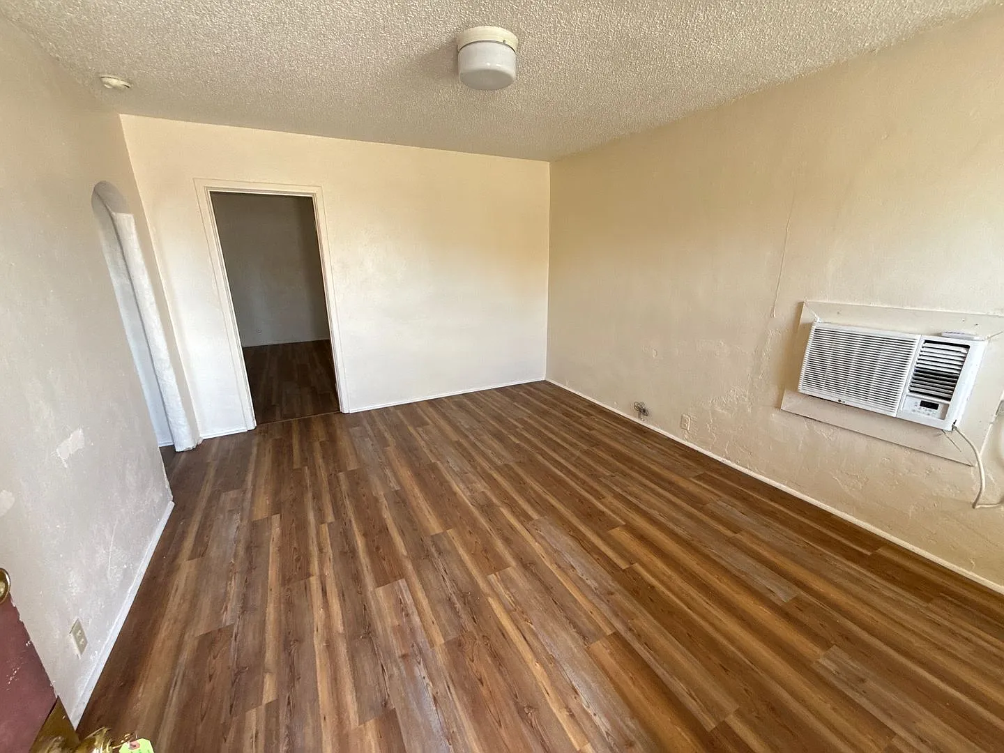 123 North Avenue E — Photo 2