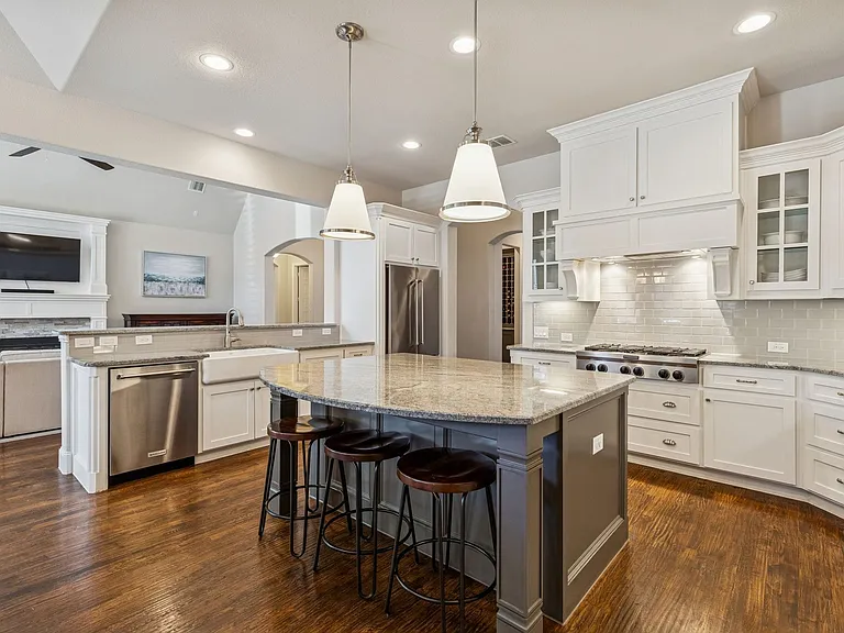 701 Cherrywood Dr — Photo 15