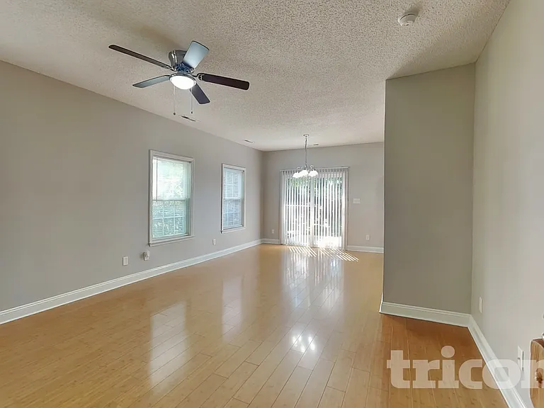 13706 Traherne Ct — Photo 2