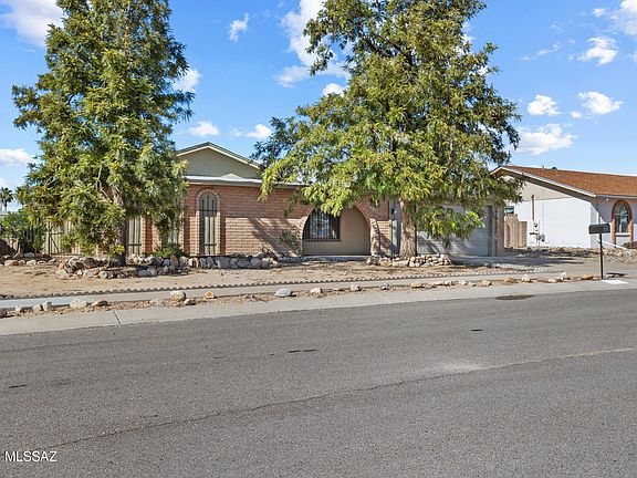 3rd image of 8021 N Bounty Pl