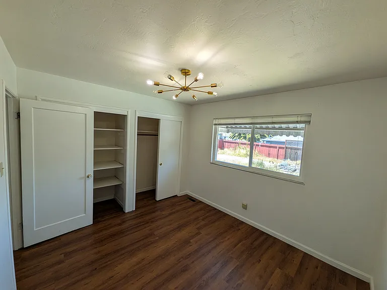 550 Harmony Dr — Photo 7