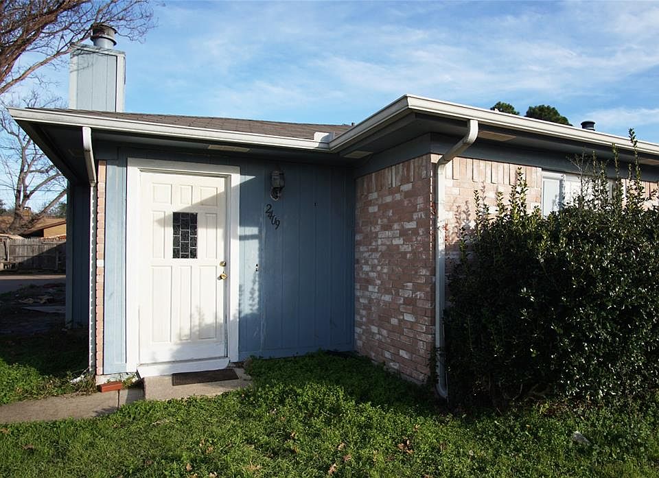 2nd image of 2409 Lido Ln