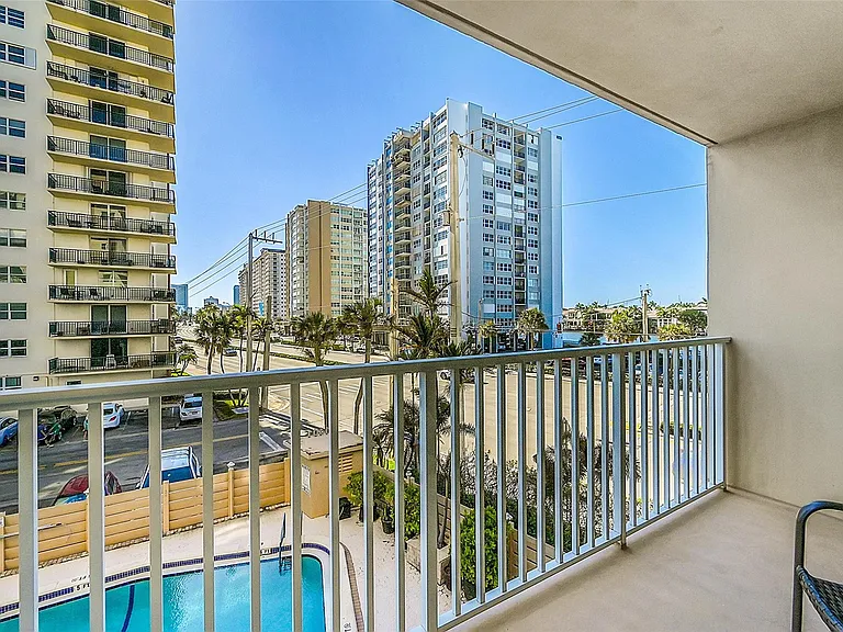 1401 S Ocean Dr #304 — Photo 26