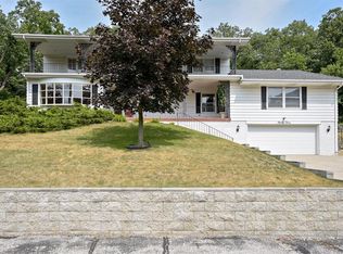 93 Diana Rd, Portage, IN 46368