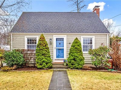 28 Rosegarden St, Warwick, RI, 02888