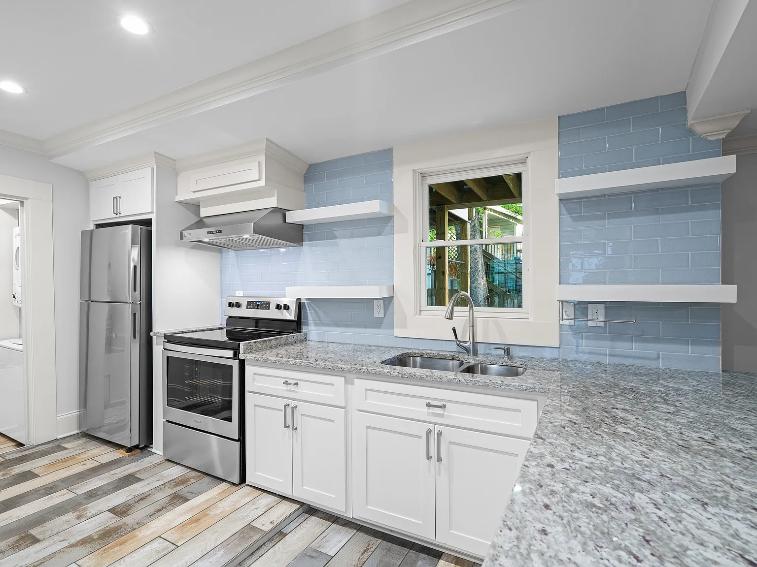 1 bed, 650 sqft, $1,600 — Photo 2