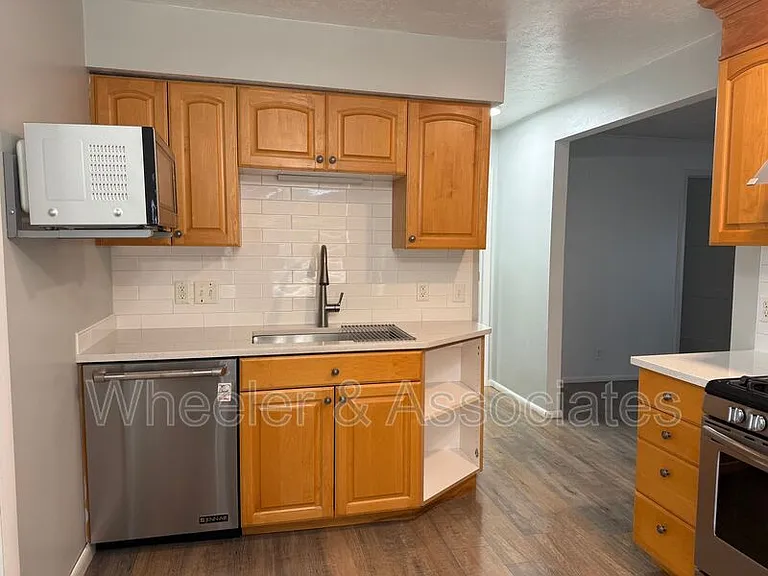 1118 S 700 W — Photo 4