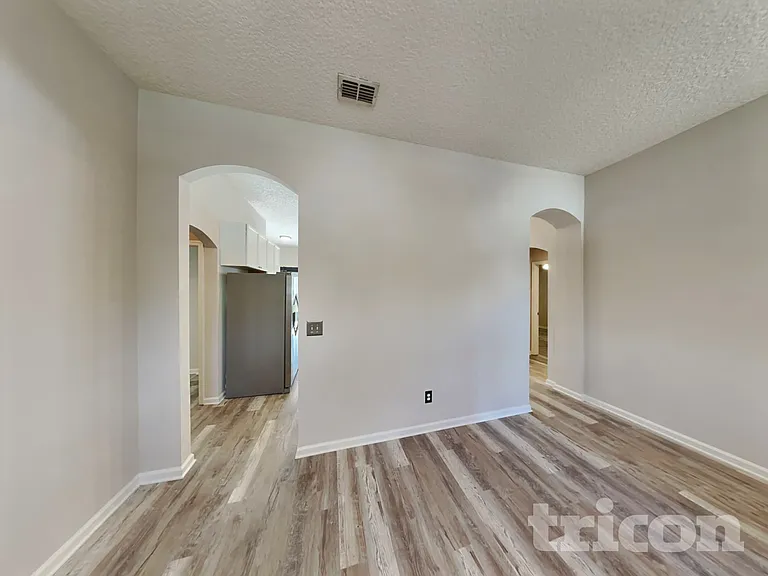 13698 Devan Lee Dr N — Photo 5