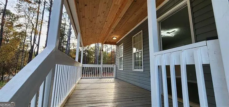 3 bed, 2.0 bath, 1482 sqft, $2,500 — Photo 3