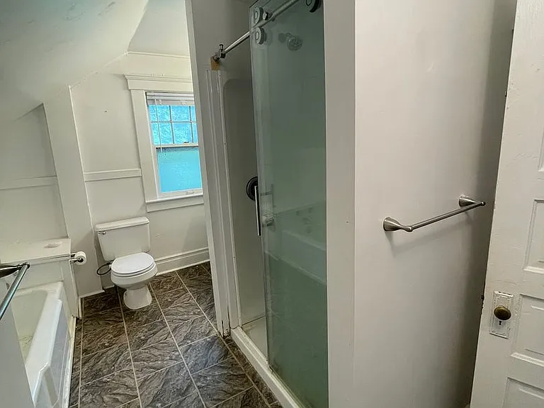 1116 Packard St — Photo 15