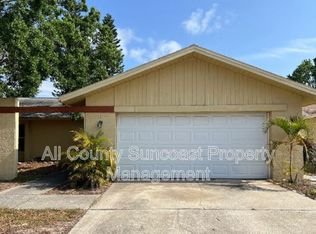 2643 Country Grove Blvd, Palm Harbor, FL 34684