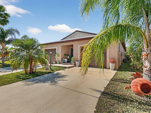 4th image of 34 Nogales Way