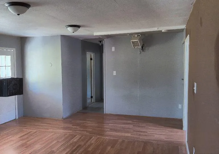 18397 Deer Glen West Dr — Photo 10