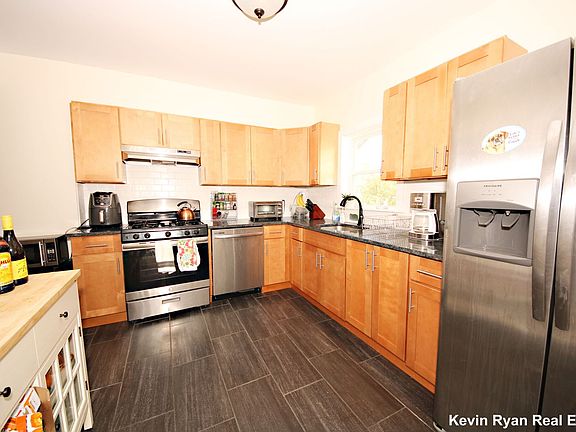3rd image of 105 Cushing St #2B