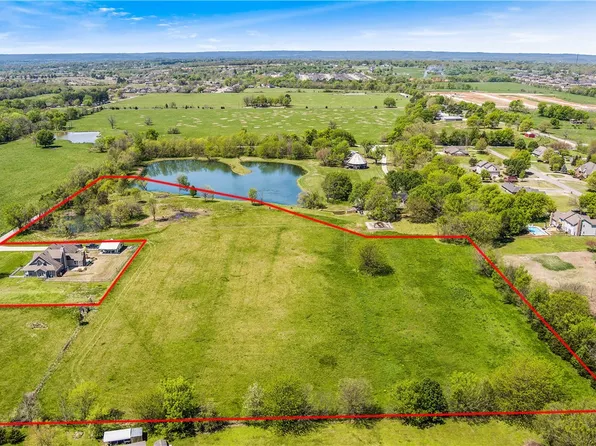 11516 S Appleby Rd, Farmington, AR 72730