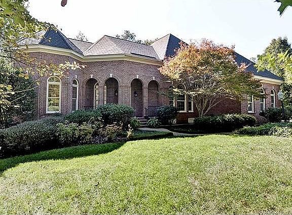3rd image of 2505 Sanctuary Dr