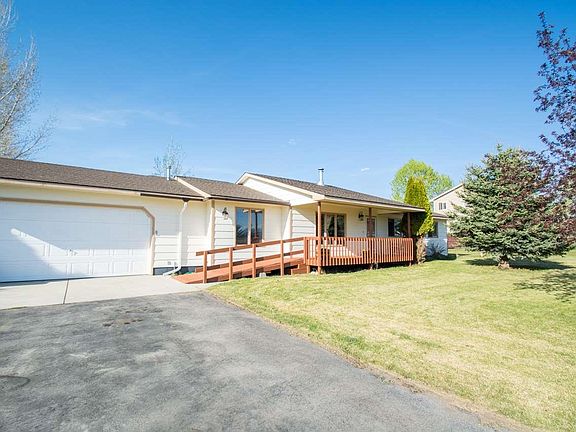 2nd image of 206 Brandi Ln