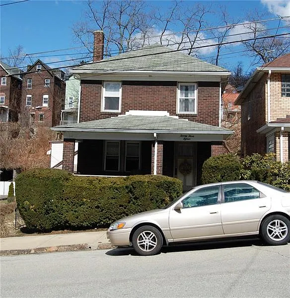 2315 Manor Ave photo 1