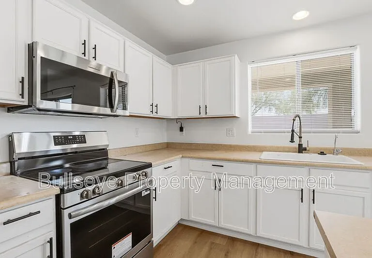27513 N 63rd Dr — Photo 13