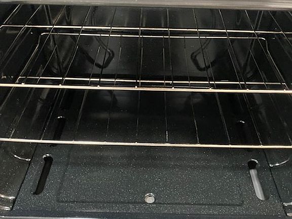 5th image of 13759 Oxnard St #205