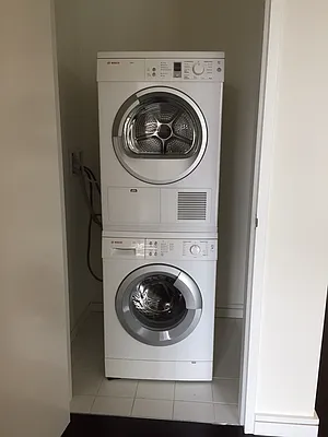 Sold by Kingstone Realty Inc | media 8