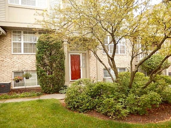 2nd image of 2605 Woodmere Dr