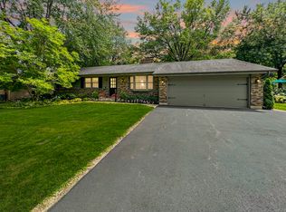 485 Rockland Rd, Crystal Lake, IL 60014