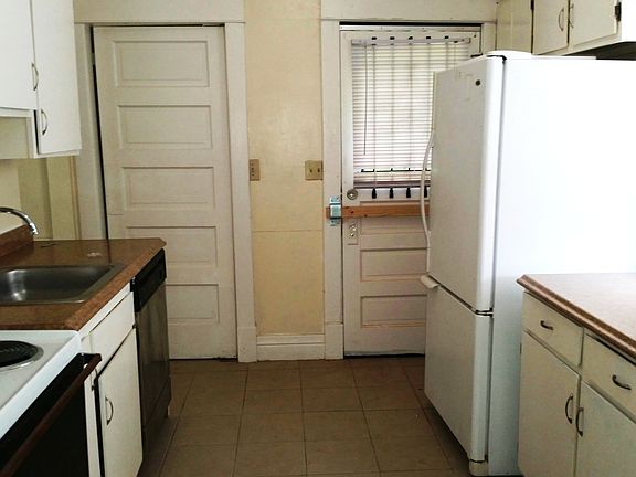 2nd image of 4417 Norledge Ave
