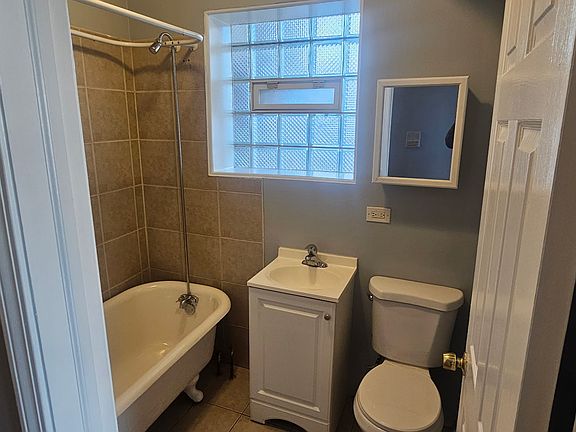 4th image of 7652 S Eggleston Ave #2W