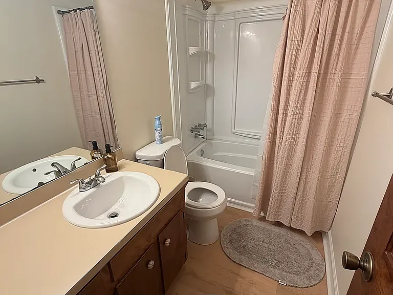 530 Chadford Rd — Photo 18