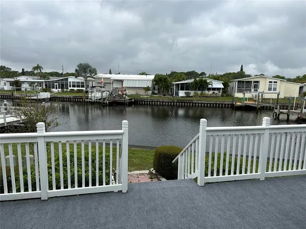 6852 Mount Quincy Dr NE #351, Saint Petersburg, FL 33702