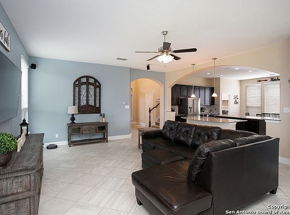 4th image of 13930 Cohan Way