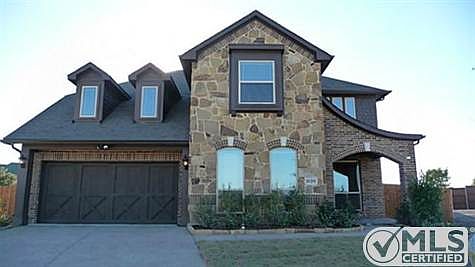 1st image of 212 Lyndhurst Dr