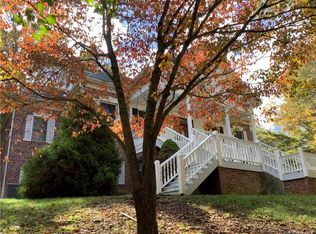 23 Windsong Dr, Fairview, NC 28730