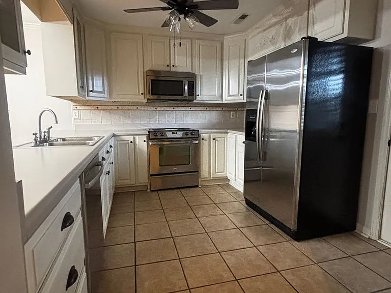 4324 Vista Dr — Photo 4