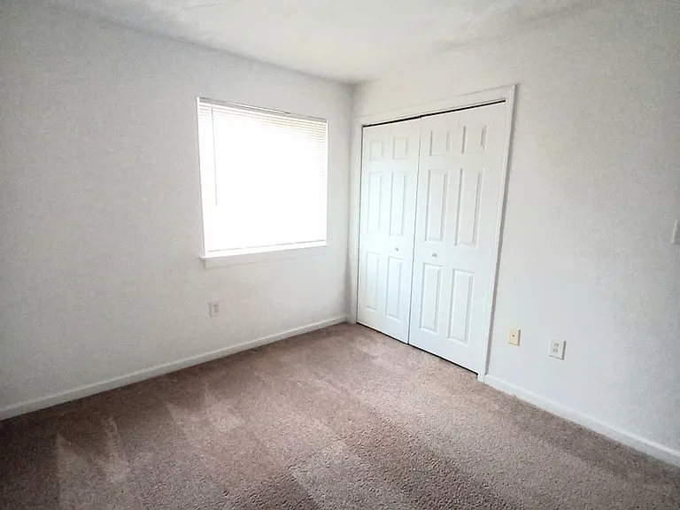 1700-1790 Liberty Ln — Photo 14