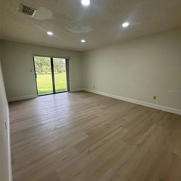 10719 Lazy Lake Dr — Photo 6