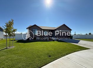 3758 Inglewood Dr, Idaho Falls, ID 83401