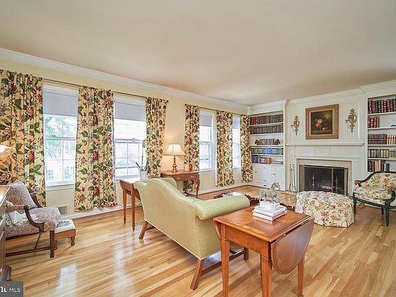 4th image of 3551 Hamlet Pl #301